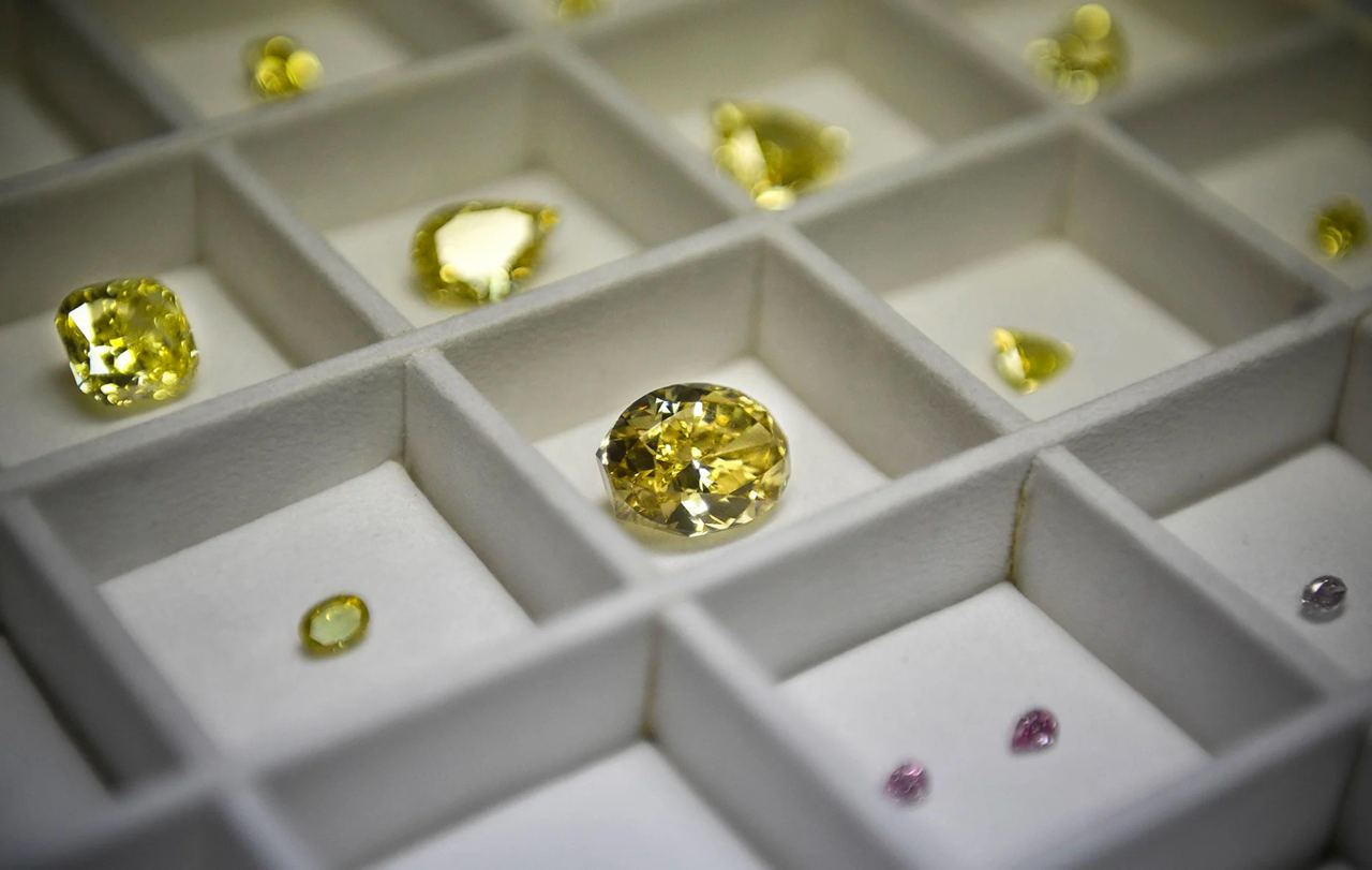 New sanctions on Russian diamonds will change the global trade in gems